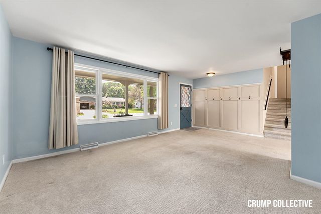 1467 Mapleview Street, Grand Rapids, MI 49508