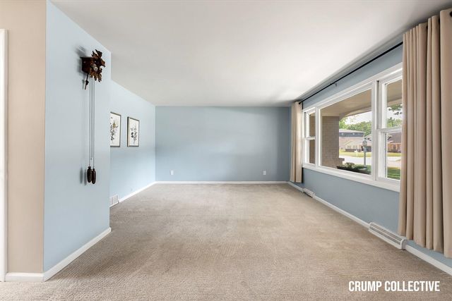 1467 Mapleview Street, Grand Rapids, MI 49508