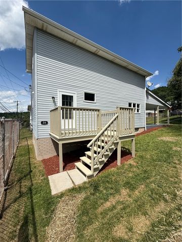 314 N Water St, West Newton, PA 15089