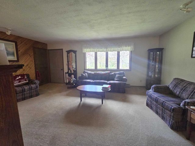 N4106 9TH LANE, Hancock, WI 54943