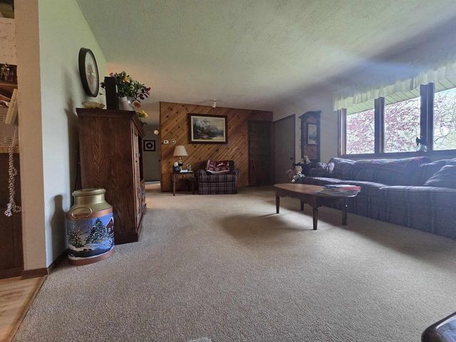 N4106 9TH LANE, Hancock, WI 54943