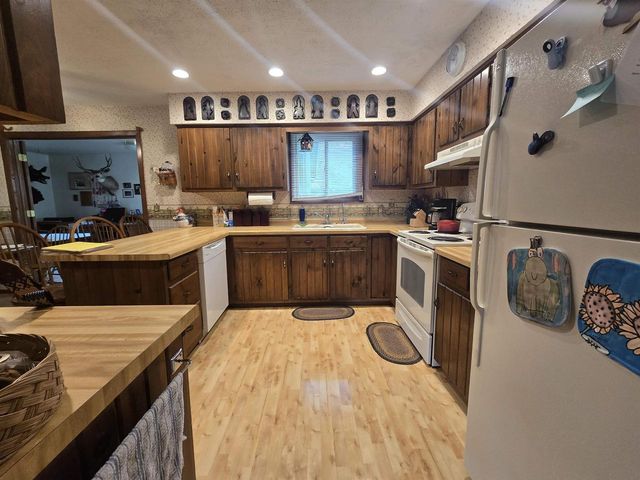 N4106 9TH LANE, Hancock, WI 54943