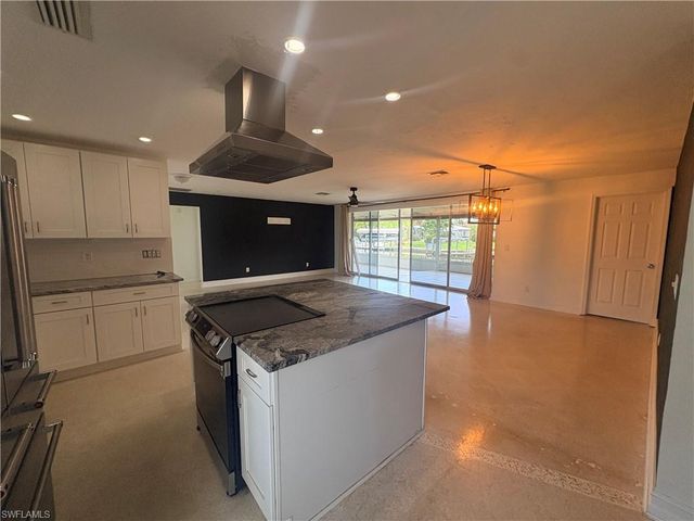 5108 Manor CT, Cape Coral, FL 33904
