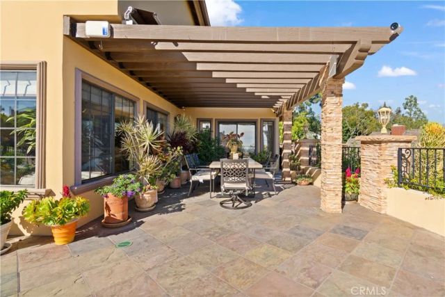 823 Moorside, Glendale, CA 91207