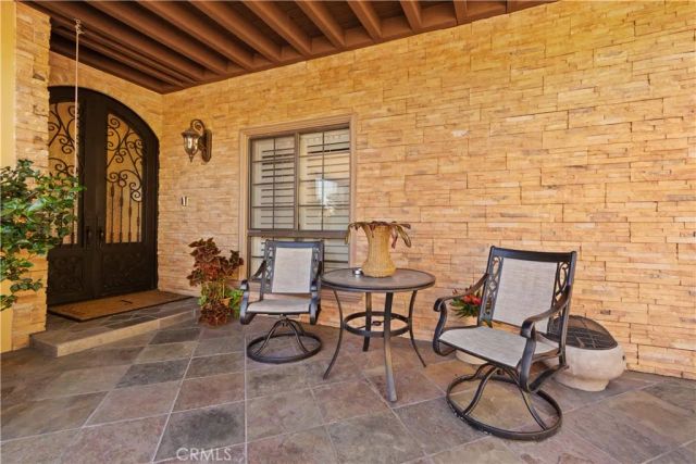 823 Moorside, Glendale, CA 91207