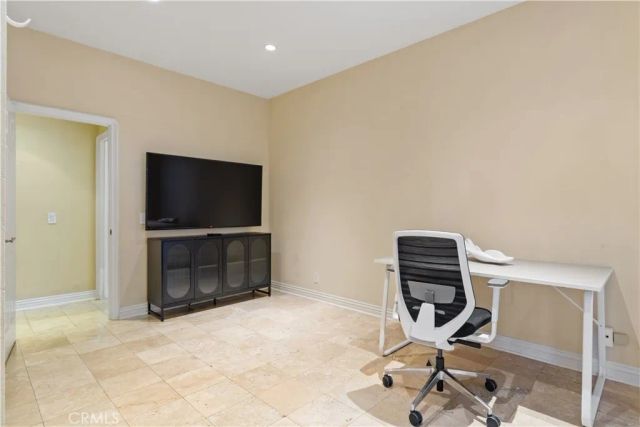823 Moorside, Glendale, CA 91207