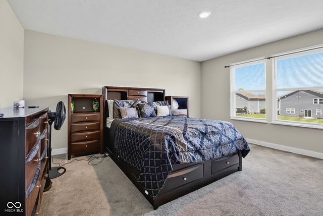 2306 S Bingham Place, New Palestine, IN 46163