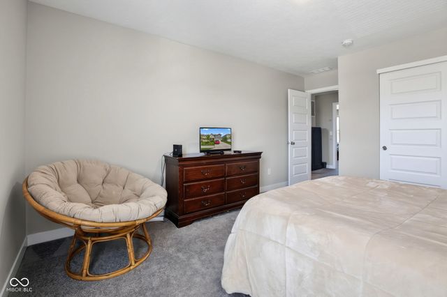 2306 S Bingham Place, New Palestine, IN 46163
