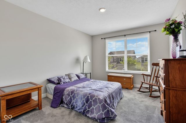 2306 S Bingham Place, New Palestine, IN 46163