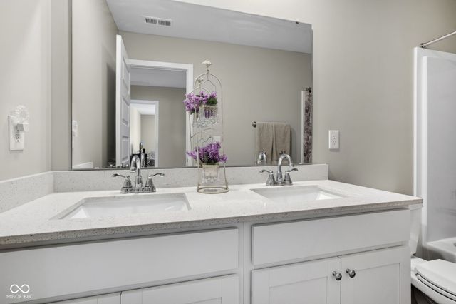 2306 S Bingham Place, New Palestine, IN 46163