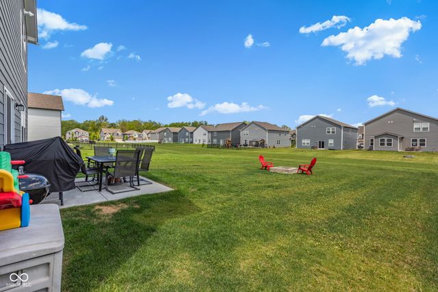 2306 S Bingham Place, New Palestine, IN 46163