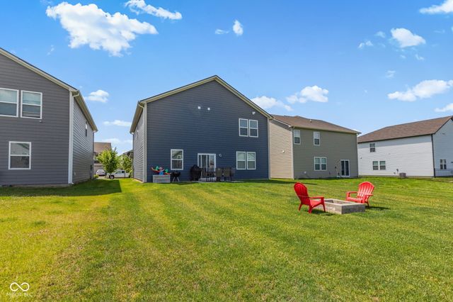 2306 S Bingham Place, New Palestine, IN 46163