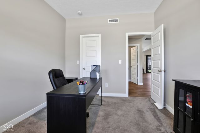 2306 S Bingham Place, New Palestine, IN 46163