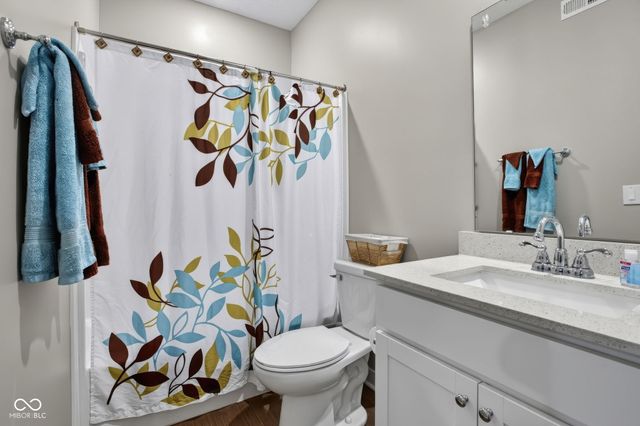 2306 S Bingham Place, New Palestine, IN 46163