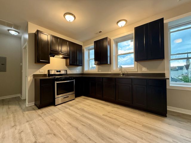 3222 S Aberdeen Street 2RBD, Chicago, IL 60608