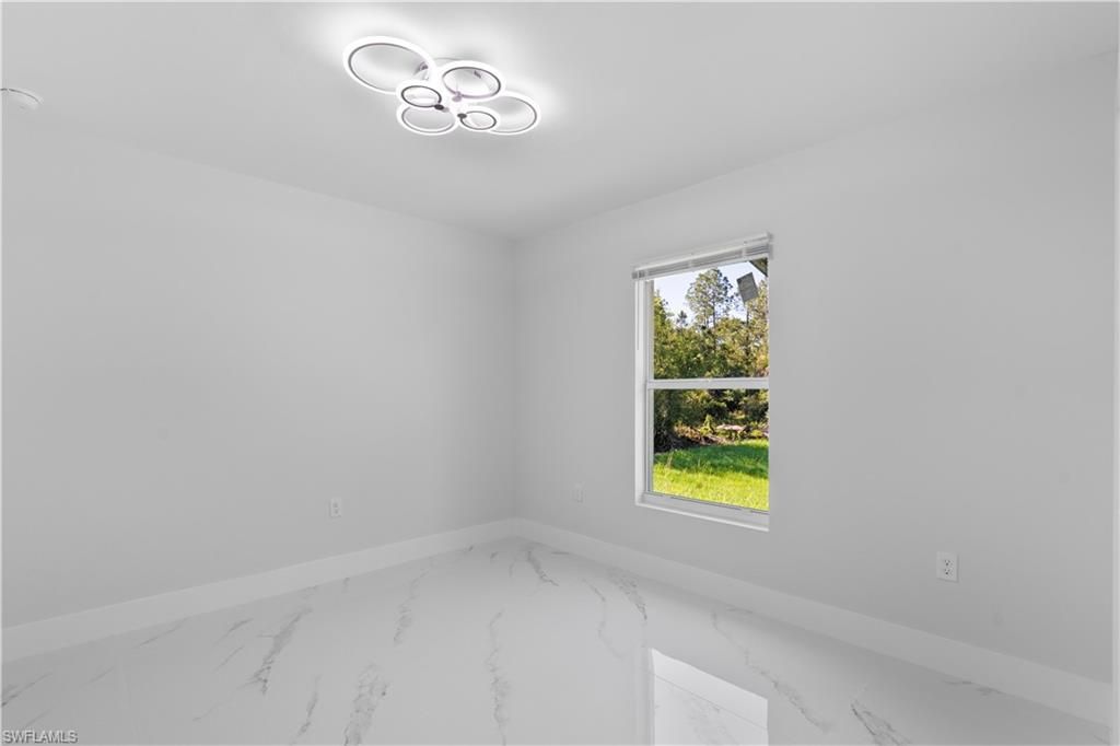 940 Berg ST E, LEHIGH ACRES, FL 33974 — photo 4