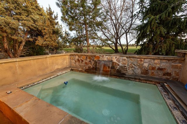 23021 Brushline Court, Bend, OR 97701