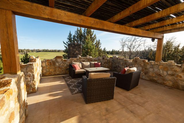 23021 Brushline Court, Bend, OR 97701