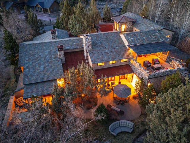 23021 Brushline Court, Bend, OR 97701