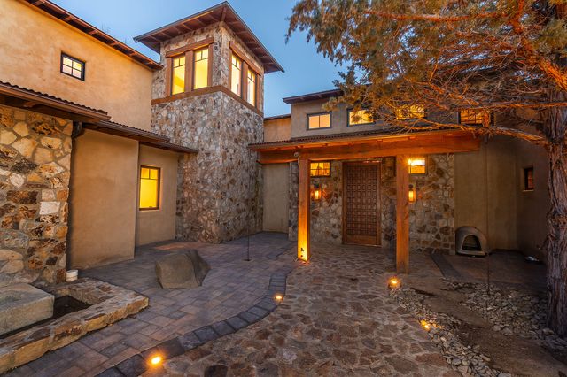 23021 Brushline Court, Bend, OR 97701