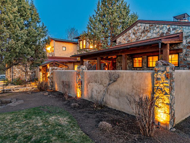 23021 Brushline Court, Bend, OR 97701