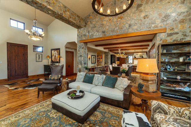 23021 Brushline Court, Bend, OR 97701