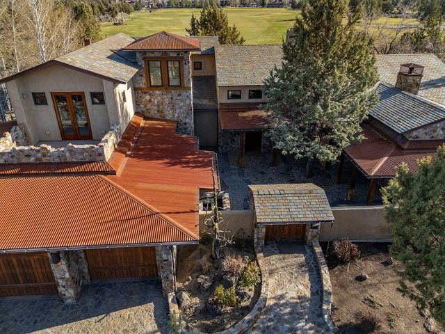 23021 Brushline Court, Bend, OR 97701