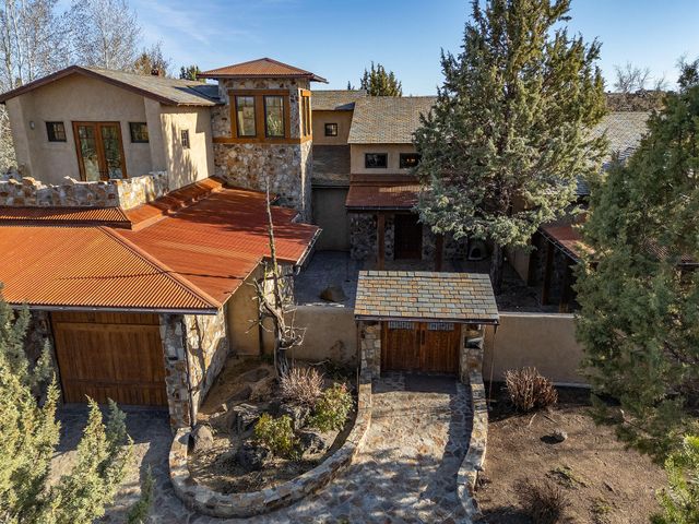 23021 Brushline Court, Bend, OR 97701