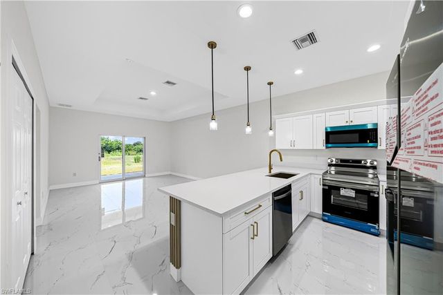 512 Caywood AVE S, Lehigh Acres, FL 33974
