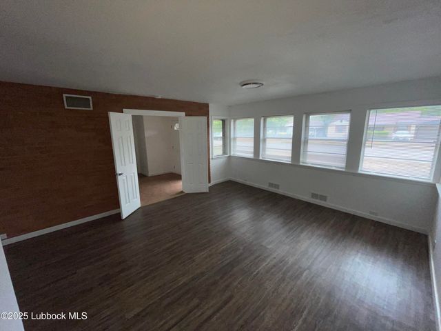 3614 28th Street, Lubbock, TX 79410