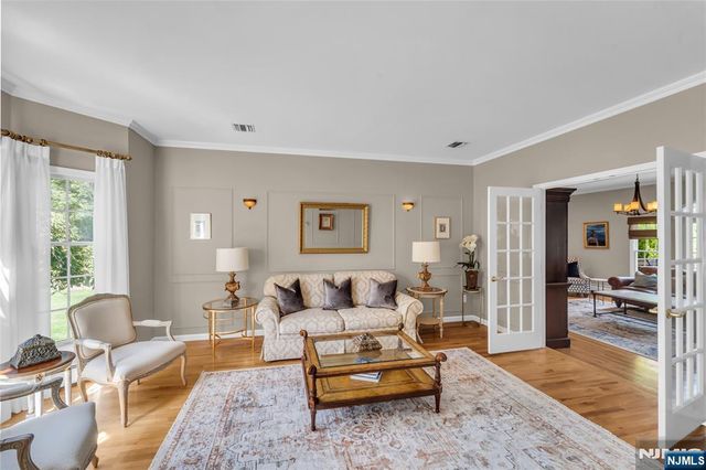 512 Brook Avenue, River Vale, NJ 07675
