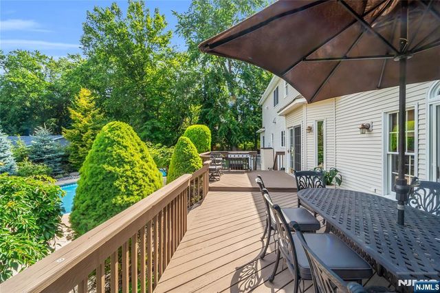 512 Brook Avenue, River Vale, NJ 07675