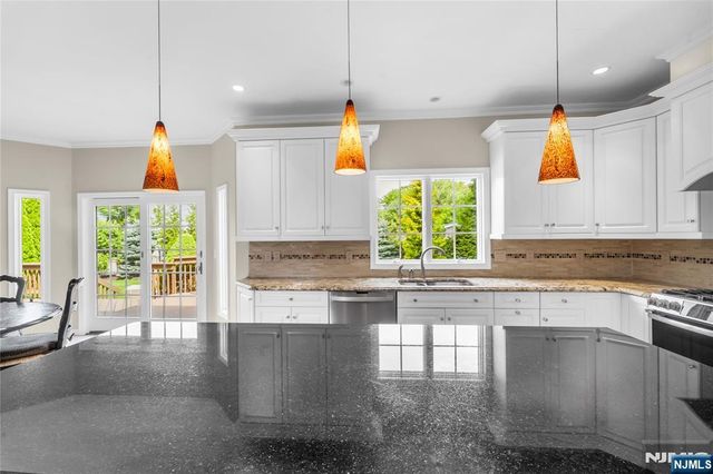 512 Brook Avenue, River Vale, NJ 07675