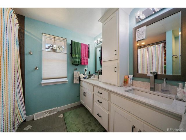 8739 E Otero Cir, Centennial, CO 80112