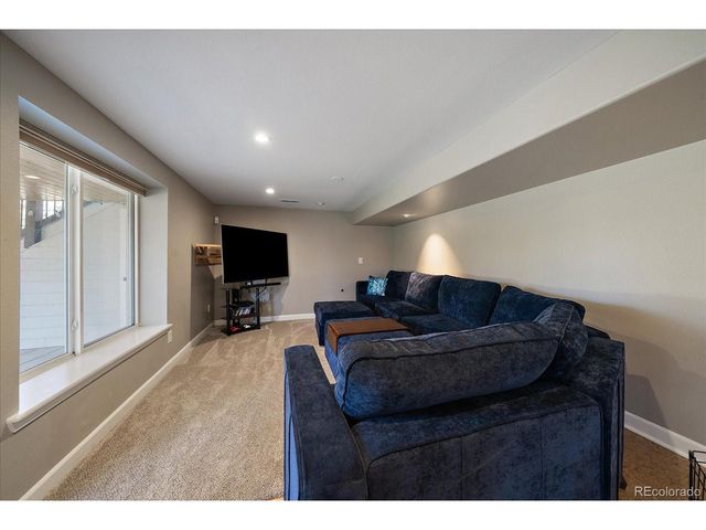 8739 E Otero Cir, Centennial, CO 80112