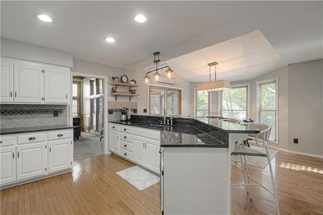 15749 W 137th Street, Olathe, KS 66062