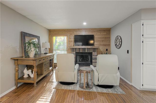 15749 W 137th Street, Olathe, KS 66062