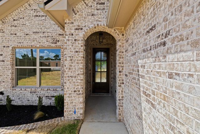 1201 Alice Drive, Longview, TX 75605