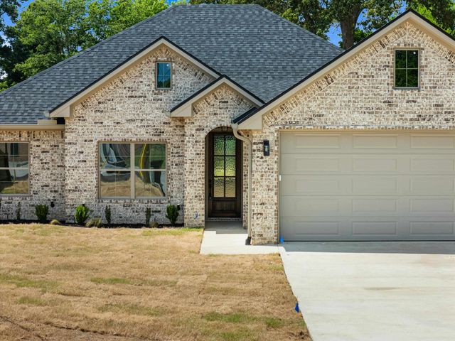 1201 Alice Drive, Longview, TX 75605
