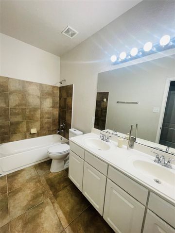 4702 Sedgewood Drive, Rosenberg, TX 77471