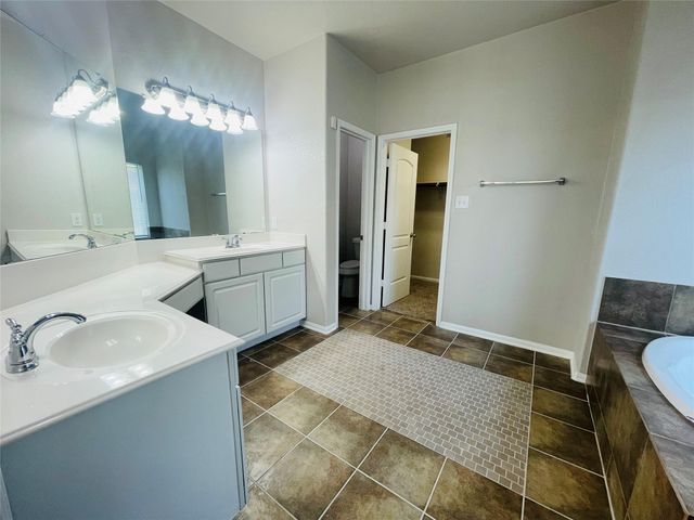 4702 Sedgewood Drive, Rosenberg, TX 77471