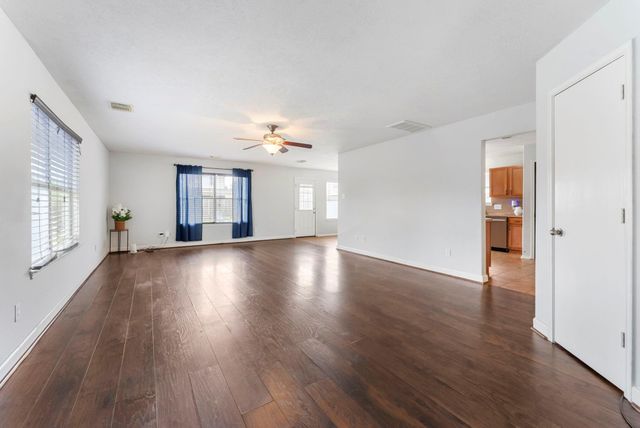 7203 Cool Springs Court, Magnolia, TX 77354