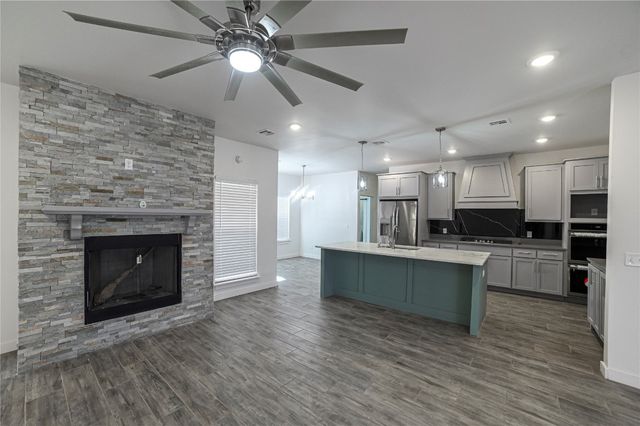 4670 Antelope Valley, Guthrie, OK 73044