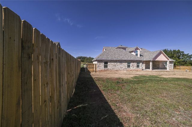 4670 Antelope Valley, Guthrie, OK 73044