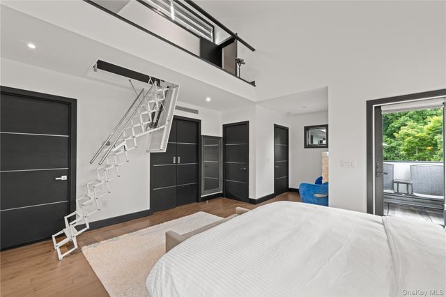 166-15 35th Avenue, Flushing, NY 11358