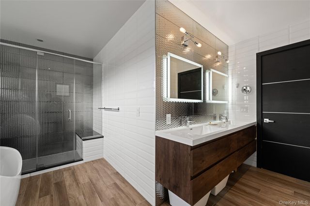 166-15 35th Avenue, Flushing, NY 11358