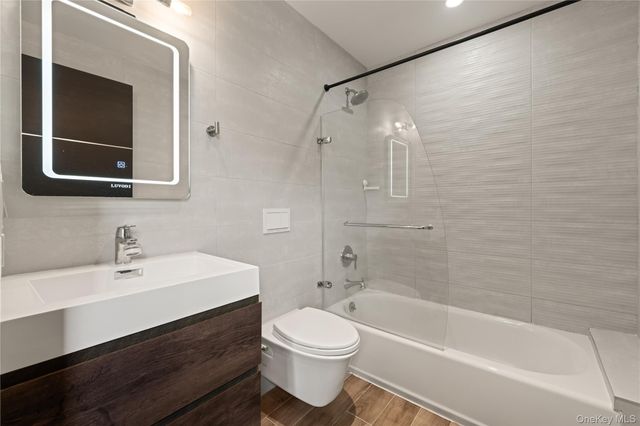 166-15 35th Avenue, Flushing, NY 11358