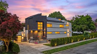 166-15 35th Avenue, Flushing, NY 11358