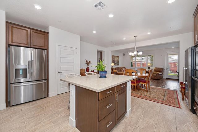 8536 Avelin Pl, El Dorado Hills, CA 95762