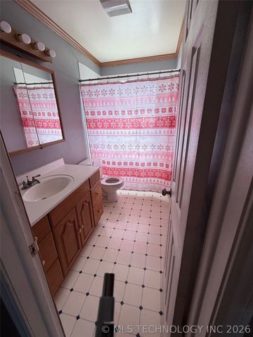 5716 S 80th East Avenue, Tulsa, OK 74145